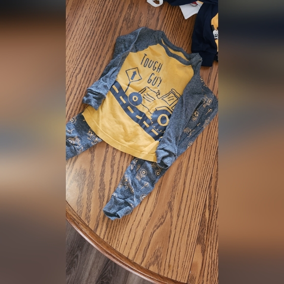 Kids clothes - Picture 9 of 15